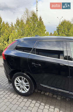 Внедорожник / Кроссовер Volvo XC60 2015 в 