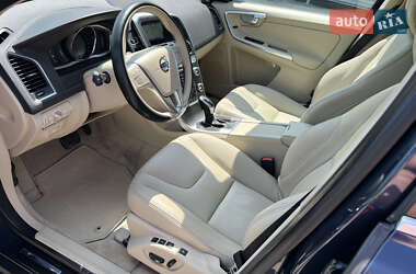 Позашляховик / Кросовер Volvo XC60 2015 в 