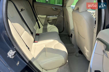 Позашляховик / Кросовер Volvo XC60 2015 в 