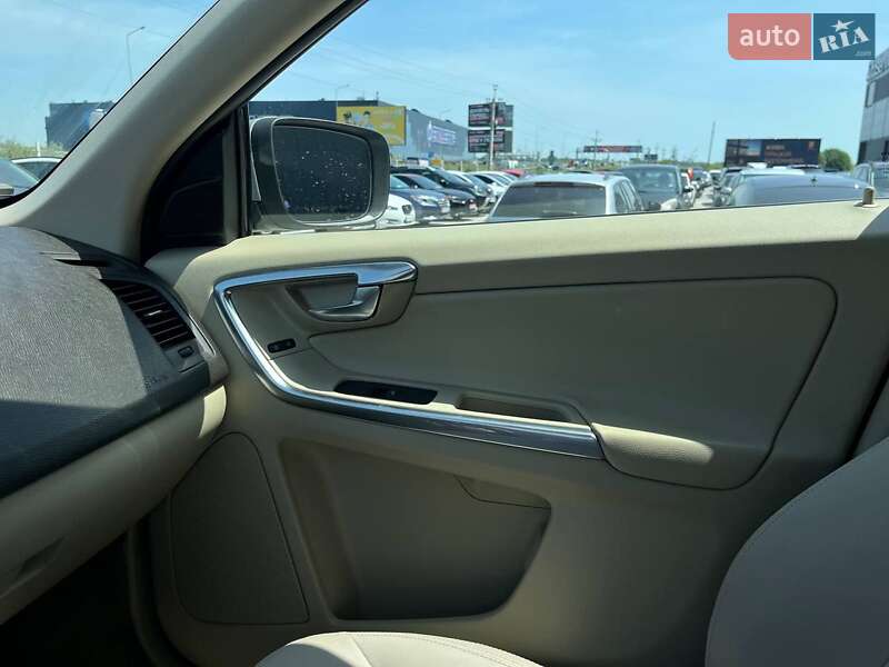 Позашляховик / Кросовер Volvo XC60 2012 в Львові