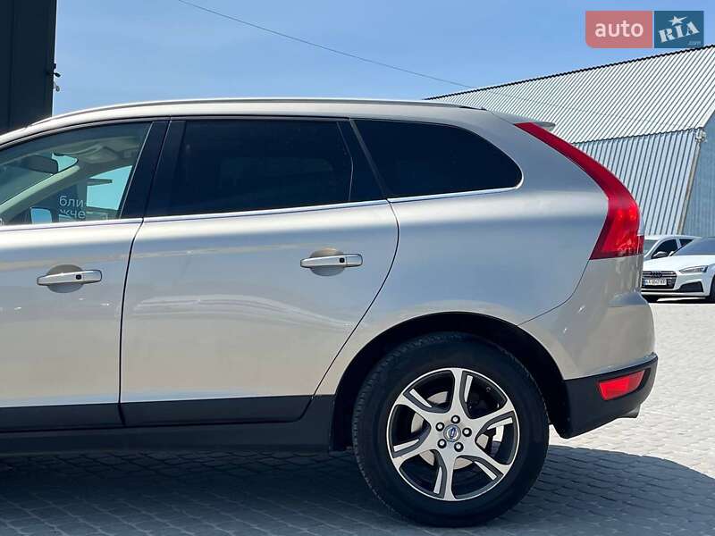 Позашляховик / Кросовер Volvo XC60 2012 в Львові