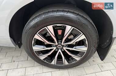 Внедорожник / Кроссовер Volvo XC60 2023 в 