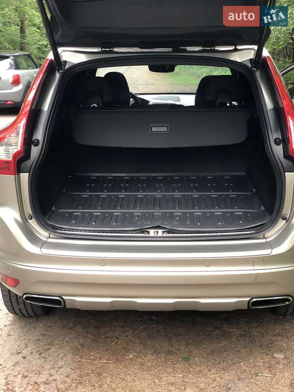 Внедорожник / Кроссовер Volvo XC60 2015 в Броварах