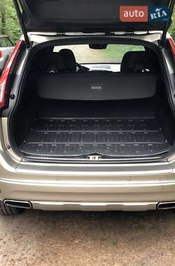 Внедорожник / Кроссовер Volvo XC60 2015 в 