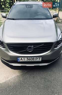 Внедорожник / Кроссовер Volvo XC60 2015 в 