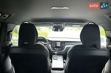 Внедорожник / Кроссовер Volvo XC60 2019 в 