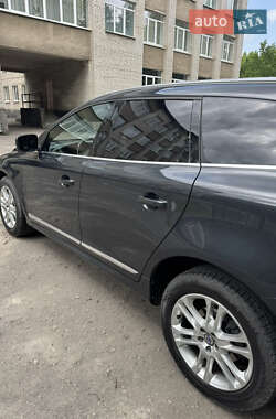 Внедорожник / Кроссовер Volvo XC60 2015 в 