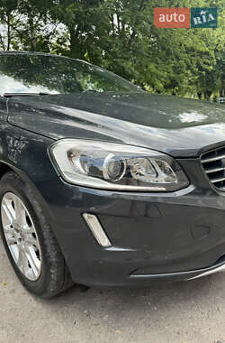 Внедорожник / Кроссовер Volvo XC60 2015 в 