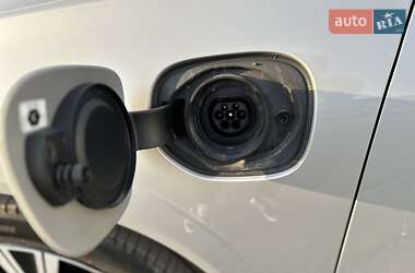 Внедорожник / Кроссовер Volvo XC60 2021 в 