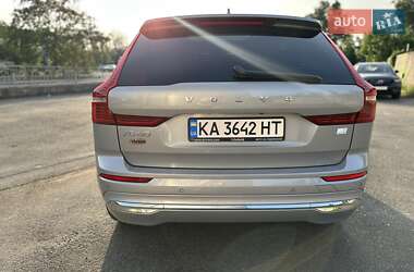 Внедорожник / Кроссовер Volvo XC60 2021 в 