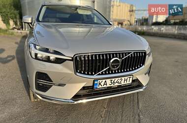 Внедорожник / Кроссовер Volvo XC60 2021 в 