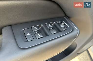 Внедорожник / Кроссовер Volvo XC60 2021 в 