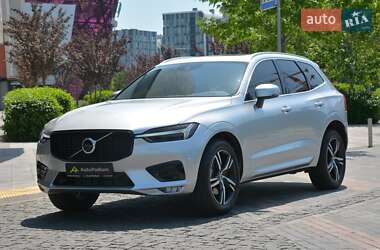 Внедорожник / Кроссовер Volvo XC60 2018 в 