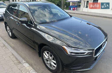 Внедорожник / Кроссовер Volvo XC60 2018 в 