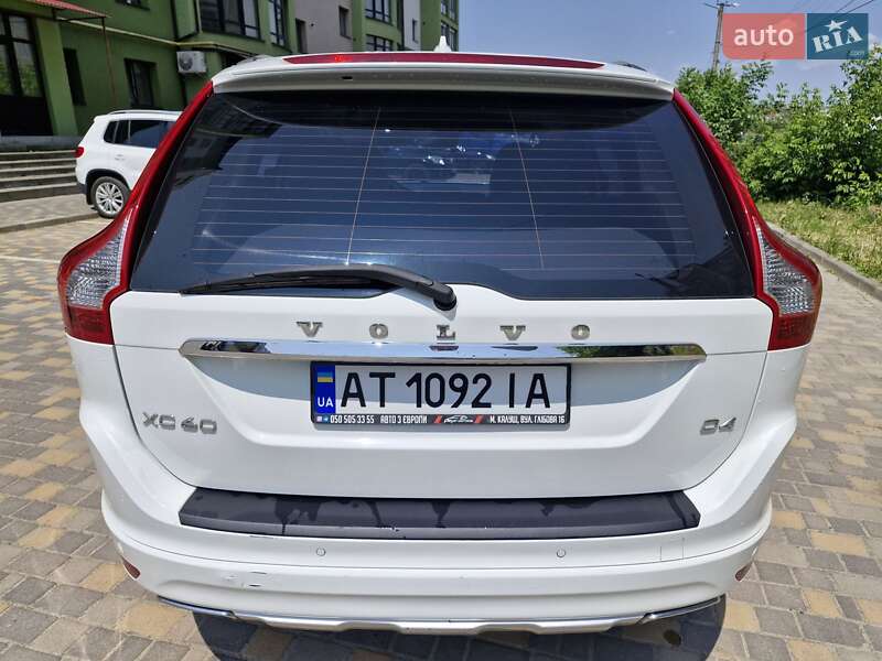 Внедорожник / Кроссовер Volvo XC60 2015 в Калуше