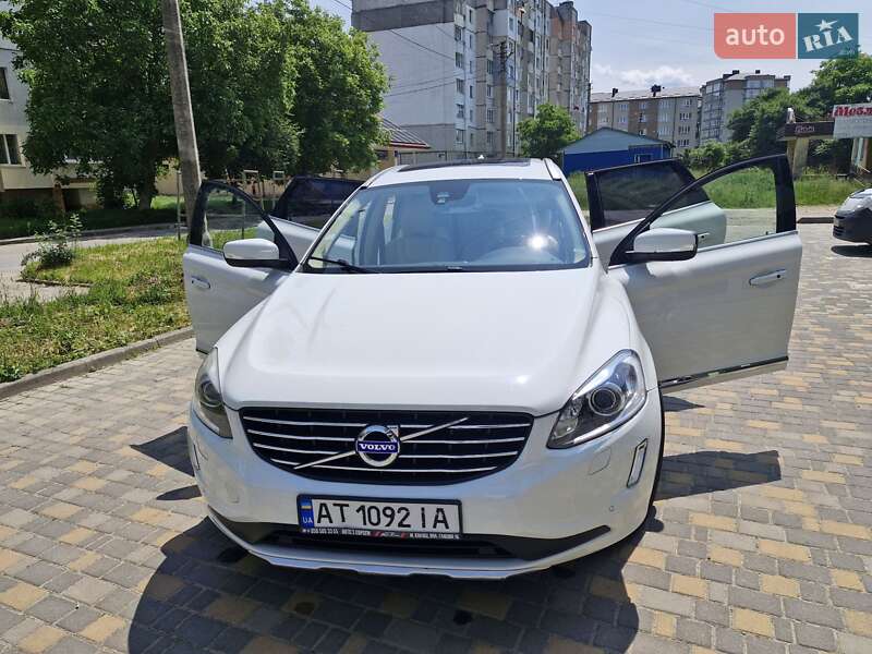 Внедорожник / Кроссовер Volvo XC60 2015 в Калуше