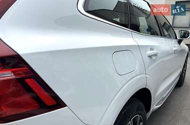 Внедорожник / Кроссовер Volvo XC60 2020 в 