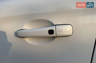 Внедорожник / Кроссовер Volvo XC60 2011 в 