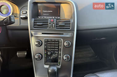 Внедорожник / Кроссовер Volvo XC60 2011 в 