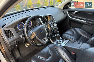Внедорожник / Кроссовер Volvo XC60 2011 в 