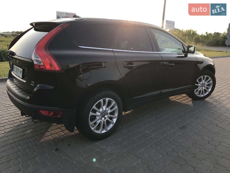 Внедорожник / Кроссовер Volvo XC60 2010 в Городке фото 5 Внедорожник / Кроссовер Volvo XC60 2010 в Городке