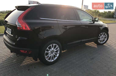 Позашляховик / Кросовер Volvo XC60 2010 в 