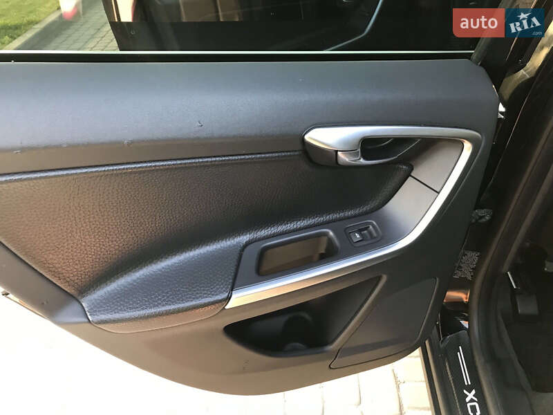 Внедорожник / Кроссовер Volvo XC60 2010 в Городке фото 13 Внедорожник / Кроссовер Volvo XC60 2010 в Городке