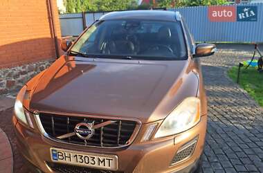 Внедорожник / Кроссовер Volvo XC60 2011 в 