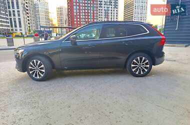 Внедорожник / Кроссовер Volvo XC60 2022 в 