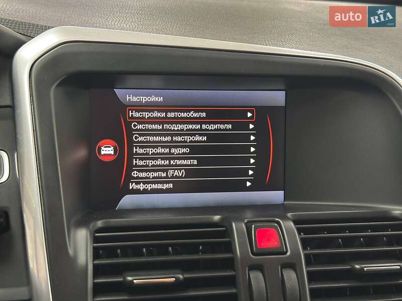 Внедорожник / Кроссовер Volvo XC60 2012 в Киеве