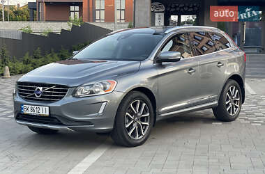 Внедорожник / Кроссовер Volvo XC60 2016 в 