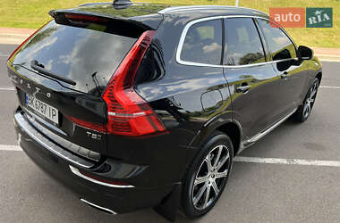 Внедорожник / Кроссовер Volvo XC60 2021 в 