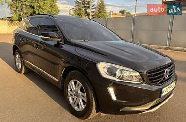 Внедорожник / Кроссовер Volvo XC60 2016 в 