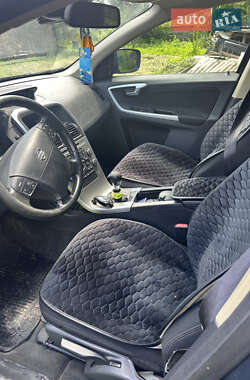Внедорожник / Кроссовер Volvo XC60 2009 в 