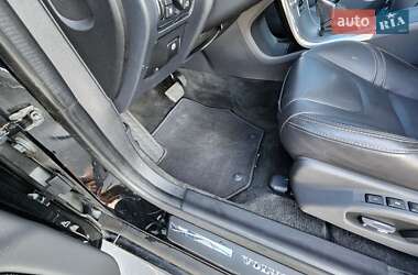 Внедорожник / Кроссовер Volvo XC60 2017 в 