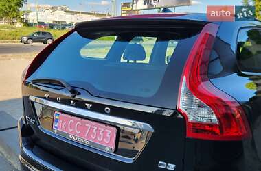 Внедорожник / Кроссовер Volvo XC60 2017 в 
