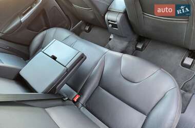 Внедорожник / Кроссовер Volvo XC60 2017 в 