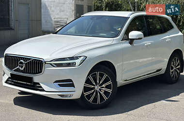 Внедорожник / Кроссовер Volvo XC60 2020 в 