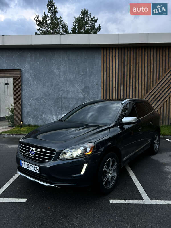 Внедорожник / Кроссовер Volvo XC60 2013 в 