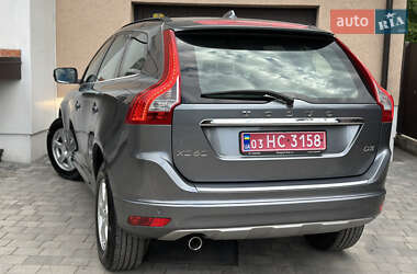 Внедорожник / Кроссовер Volvo XC60 2016 в 