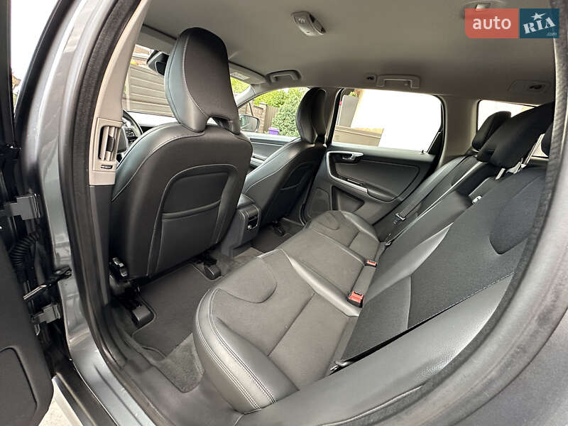 Внедорожник / Кроссовер Volvo XC60 2016 в Ивано-Франковске