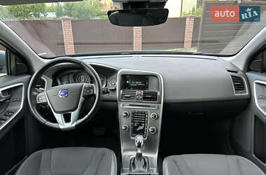 Внедорожник / Кроссовер Volvo XC60 2016 в 