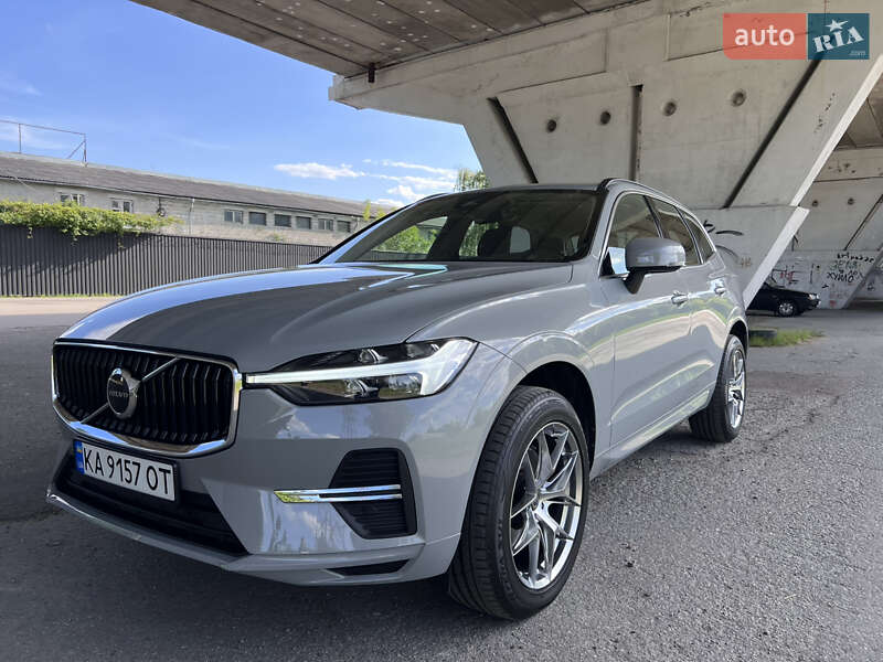 Позашляховик / Кросовер Volvo XC60 2023 в 