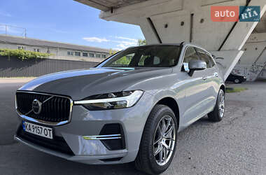 Внедорожник / Кроссовер Volvo XC60 2023 в 