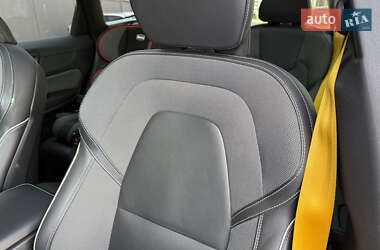 Внедорожник / Кроссовер Volvo XC60 2021 в 