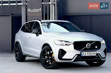 Внедорожник / Кроссовер Volvo XC60 2021 в 