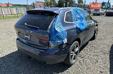 Внедорожник / Кроссовер Volvo XC60 2020 в 