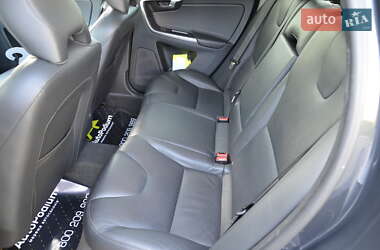 Внедорожник / Кроссовер Volvo XC60 2014 в 