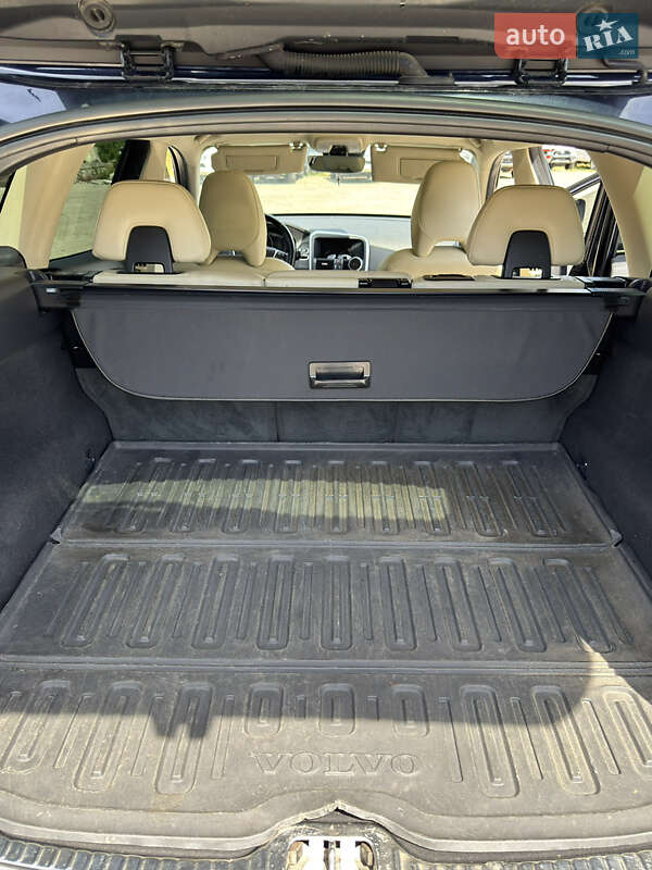 Позашляховик / Кросовер Volvo XC60 2015 в Надвірній