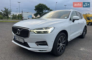 Внедорожник / Кроссовер Volvo XC60 2017 в 